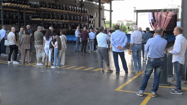A Grotta, presso il gruppo Bruno, la proiezione del docufilm su Calabrese /VIDEO