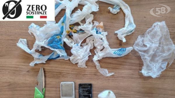 Spaccio di stupefacenti: arrestato 34enne, sequestrati cocaina e materiale per il confezionamento
