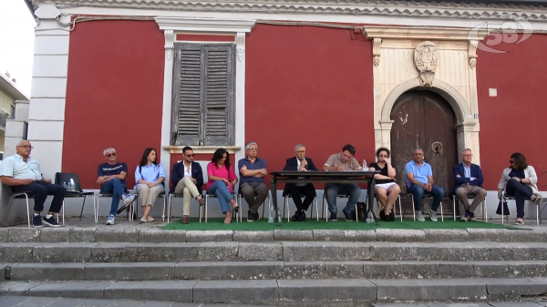 Sturno ribadisce il NO all'antenna: consiglio comunale straordinario in Piazza Aufiero