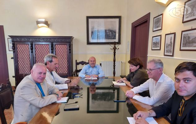 Vertenze e prospettive di sviluppo, incontro tra Provincia e sindacati