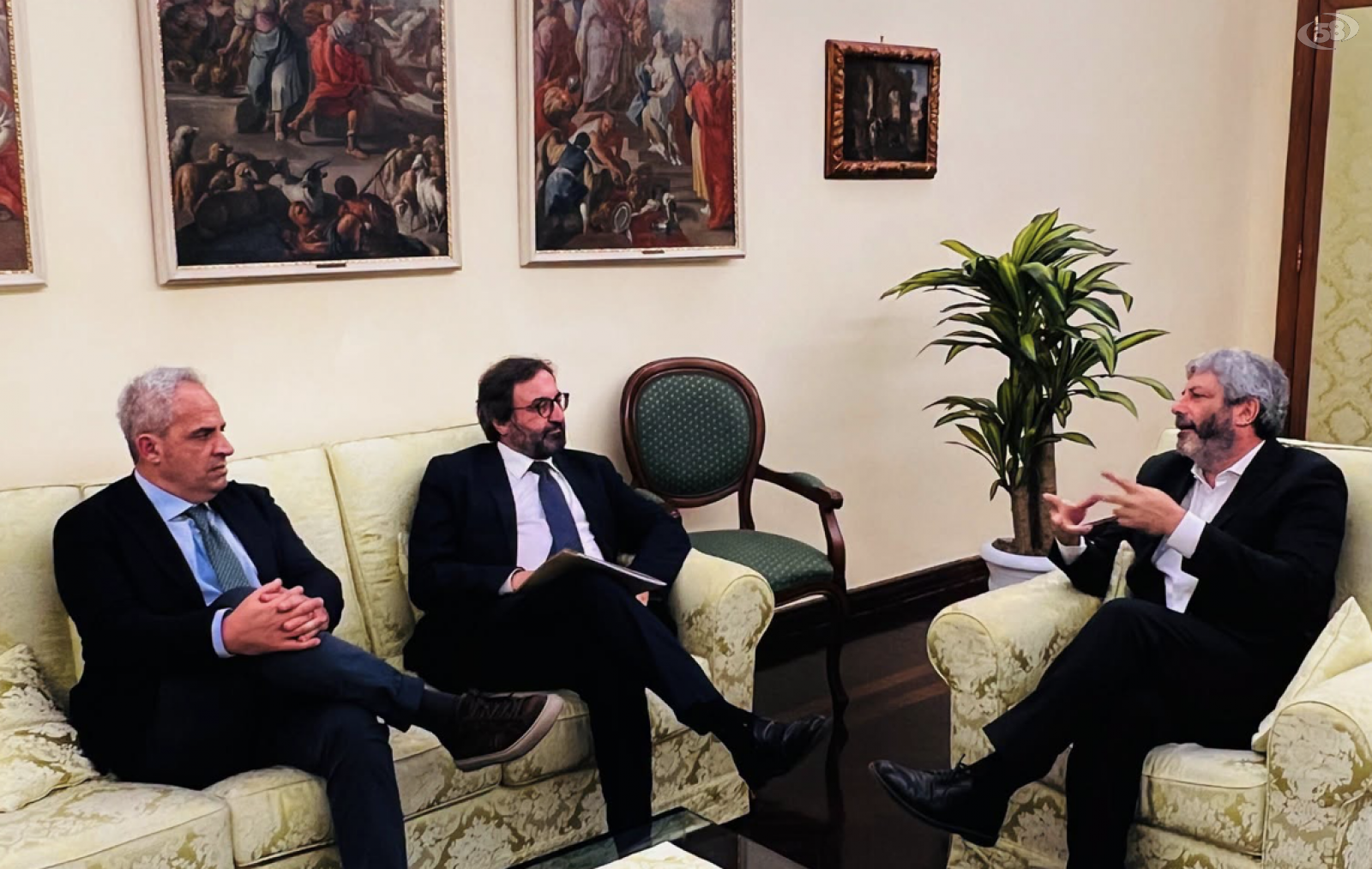  Stadio, piscina, alloggi e treni: intesa tra Comune e Regione