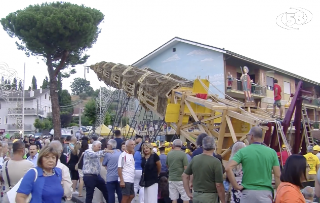 A Flumeri lo spettacolo dell'Alzata del Giglio