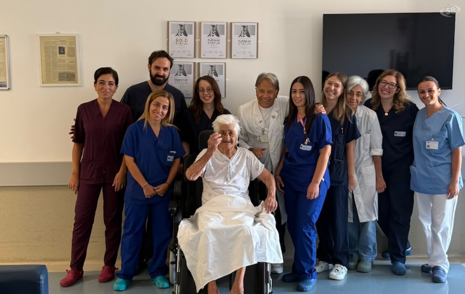 Grave ictus a 95 anni: operata e salvata all’Azienda Moscati