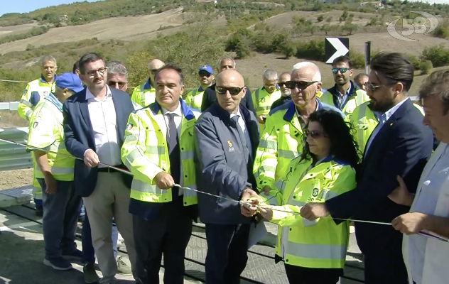 Greci, riaperto al traffico il viadotto sulla Statale 90 bis