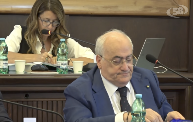 TARI, incontro tra l’Amministrazione comunale e i vertici di Irpiniambiente: avviata una negoziazione per scongiurare l’aumento della tariffa