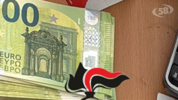 Oltre 21mila euro di banconote false scovate dai Carabinieri in casa: arrestato 51enne
