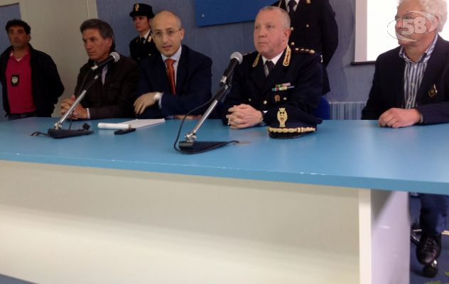 Ariano, rapina con ostaggi: due arresti. Iodice ''Arancia Meccanica''. Cuccovillo: ''Preziosa collaborazione degli arianesi''/VIDEO