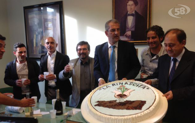 Fontanarosa, Petroccione s'insedia. L'opposizione diserta: De Lisa capogruppo