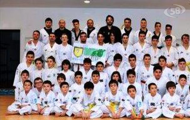 Taekwondo Avellino, 80 atleti agli esami per cintura colorata