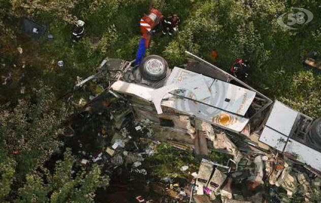 Strage del bus, un video ricostruisce il tragico incidente / VIDEO / 