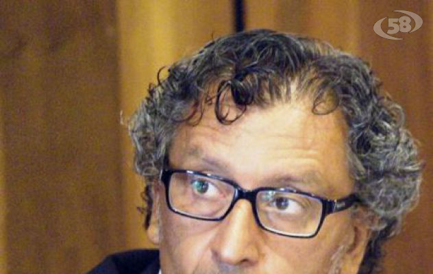 Dimissioni Ricci e Manzo,  Adelchi Silvestri: "Ancora tasse per gli avellinesi"