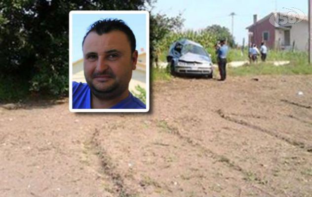 Fontanarosa, schianto sulla Provinciale: muore il padre del piccolo Michele