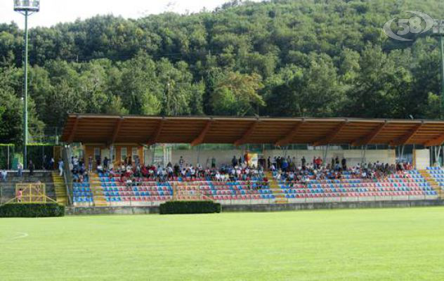 Ultima partita al "Castagneto". Biancoverdi in campo domenica