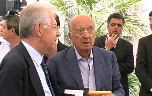 Consulenze e fondi regionali: l’importanza di chiamarsi De Mita. L'affondo di Sibilia
