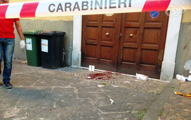Avellino, donna uccisa in centro: otto coltellate. Preso l'assassino/VIDEO/FOTO