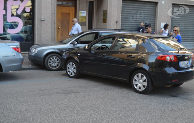 Infarto al volante: tragedia nei pressi del Tribunale