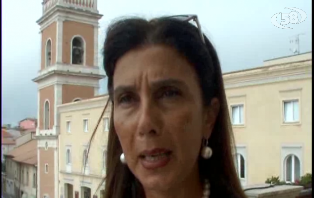 Ariano al voto, affissioni selvagge: appello del Commissario