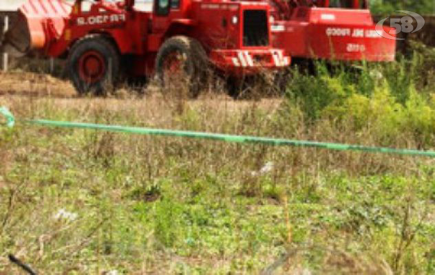 Fanghi e materiale sospetto, la terra restituisce ciò che la camorra ha sepolto