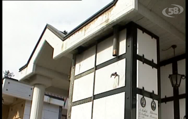 Profanato il cimitero di Grottaminarda: ladri di rame in azione. L'ira dei cittadini. Ianniciello: ''Videosorveglianza''