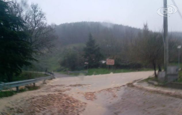 Maltempo, situazione grave nel foggiano: emergenza a Panni/FOTO