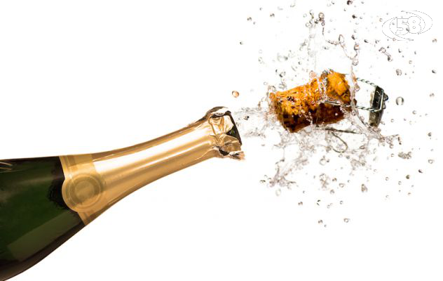 ''Moet&Chandon'' col trucco, sequestrate 4500 bottiglie di champagne contraffatto