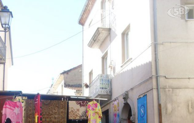 Ariano, traffico intenso: domani non ci sarà il mercato settimanale