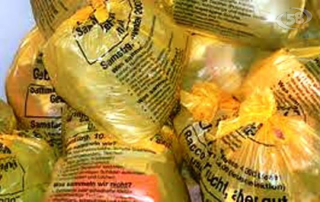 Ariano, raccolta indumenti: 15 cassonetti in tutta la città