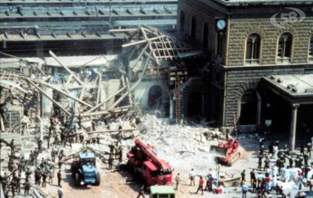 "Bomba o non bomba", la strage di Bologna nel libro di Raisi. L'autore al "Caffè letterario"