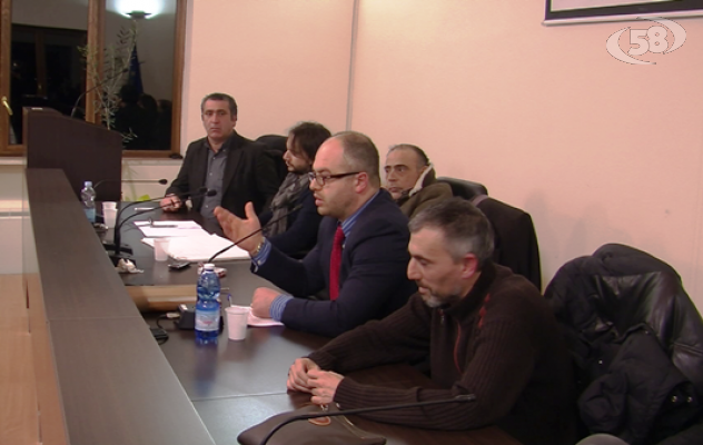 Flumeri, il consiglio comunale dice "no" a Terna/VIDEO