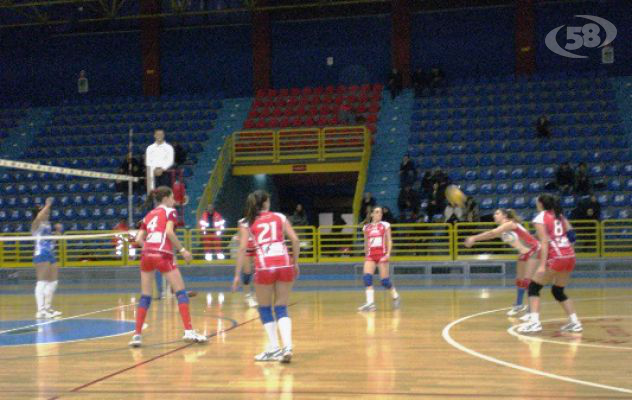 Volley, il Gsa Ariano di nuovo tra le mura amiche. Domani arriva l'Intramontes