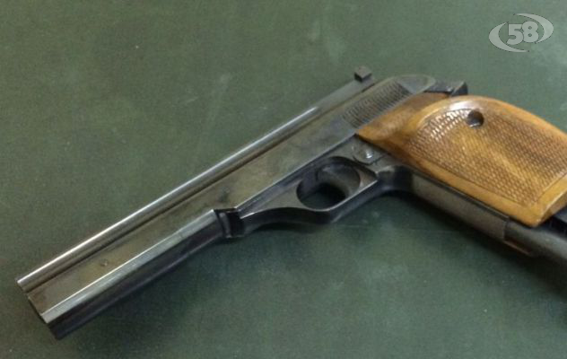 Ariano, 20enne con pistola: arrestato