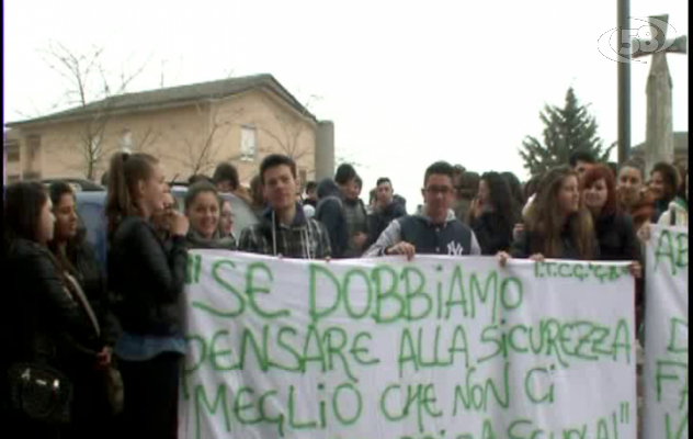 Ariano, scuola insicura: sciopero al Bruno-Dorso/VIDEO