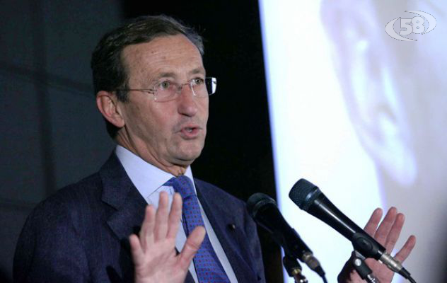 Gianfranco Fini ad Avellino per incontro-dibattito