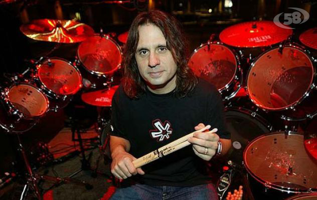 Dave Lombardo svela i motivi del suo licenziamento dagli Slayer