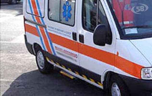 Sangue sulle strade, donna perde il bimbo che portava in grembo