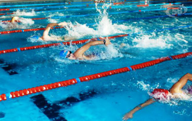 Nuoto, per l'Irpinia si colora d'oro il trofeo Kinder