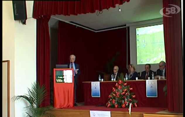 Mirabella, ''occhio alla tiroide'': esperti a confronto/VIDEO/INTERVISTE