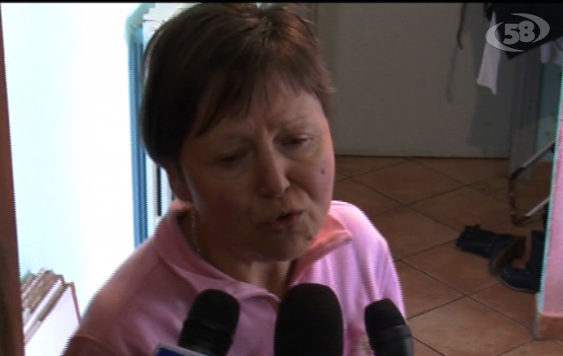 Anziana muore, badante occupa la casa: sgomberata/VIDEO