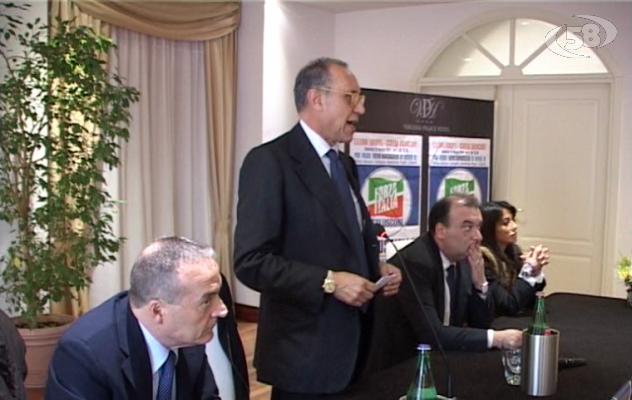 Europee, Martusciello incontra l'Irpinia: folla di sindaci/VIDEO