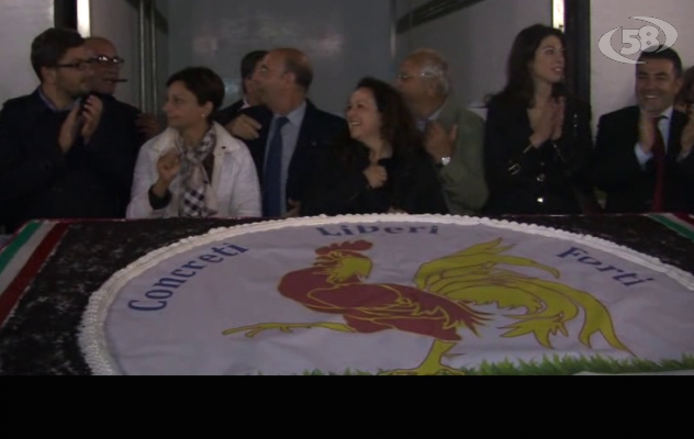 Grottaminarda festeggia Cobino: Il nuovo sindaco brinda con giunta e sostenitori/VIDEO