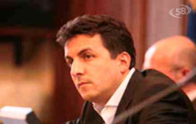 Il sottosegretario Reggi ad Aiello: ecco i fondi per le scuole irpine/INTERVISTA