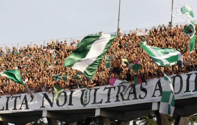 Calcio, la Curva Sud Avellino aderisce alla tessera del tifoso