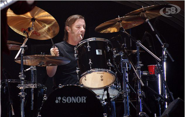  Il batterista Phil Rudd sarà il primo degli AC/DC a fare un album solista