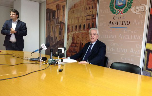 Ato, Foti: ''Non vado in cerca di poltrone. Rifiuti settore maleodorante. C'è chi mi teme''
