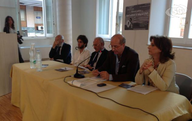 Regionali, De Luca si candida: ''Ecco il mio progetto per l'Irpinia''. Bordate a Caldoro/INTERVISTA