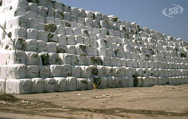 ''In Campania inceneritori ed ecoballe'': la denuncia dei parlamentari Cinque Stelle