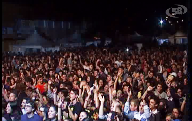 Ariano Folk Festival, cala il sipario. Jovine chiude la XIX edizione/VIDEO/INTERVISTE