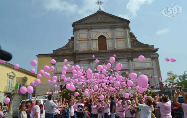 Marcia rosa contro il cancro al seno: un successo/VIDEO
