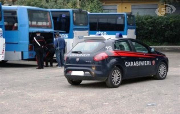 Fuggì dopo l'incidente contro un bus, denunciato giovane di Pratola Serra