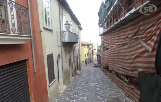 Ariano, notte di violenza: il branco terrorizza due coppie/VIDEO. ''Erano in dieci, potevano ucciderci''